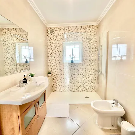 Villa Alcantarilha Tatil Evi *