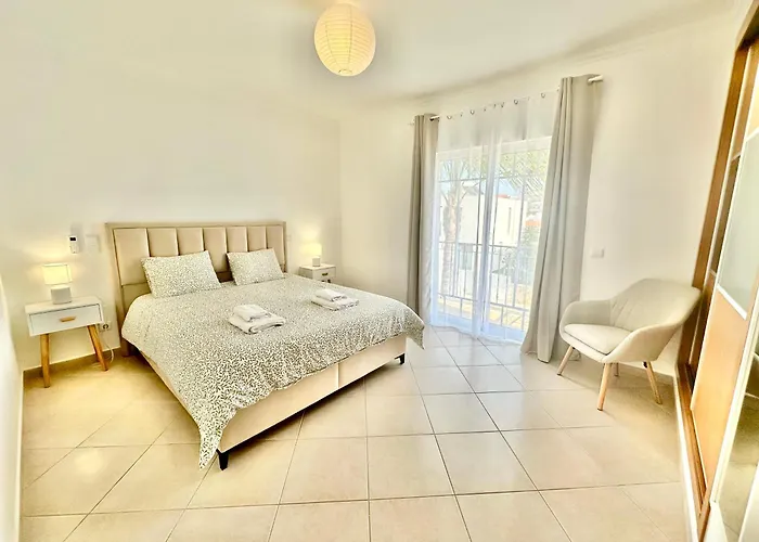 Dom wakacyjny Villa Alcantarilha *