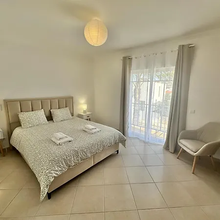 Villa Alcantarilha * Alcantarilha